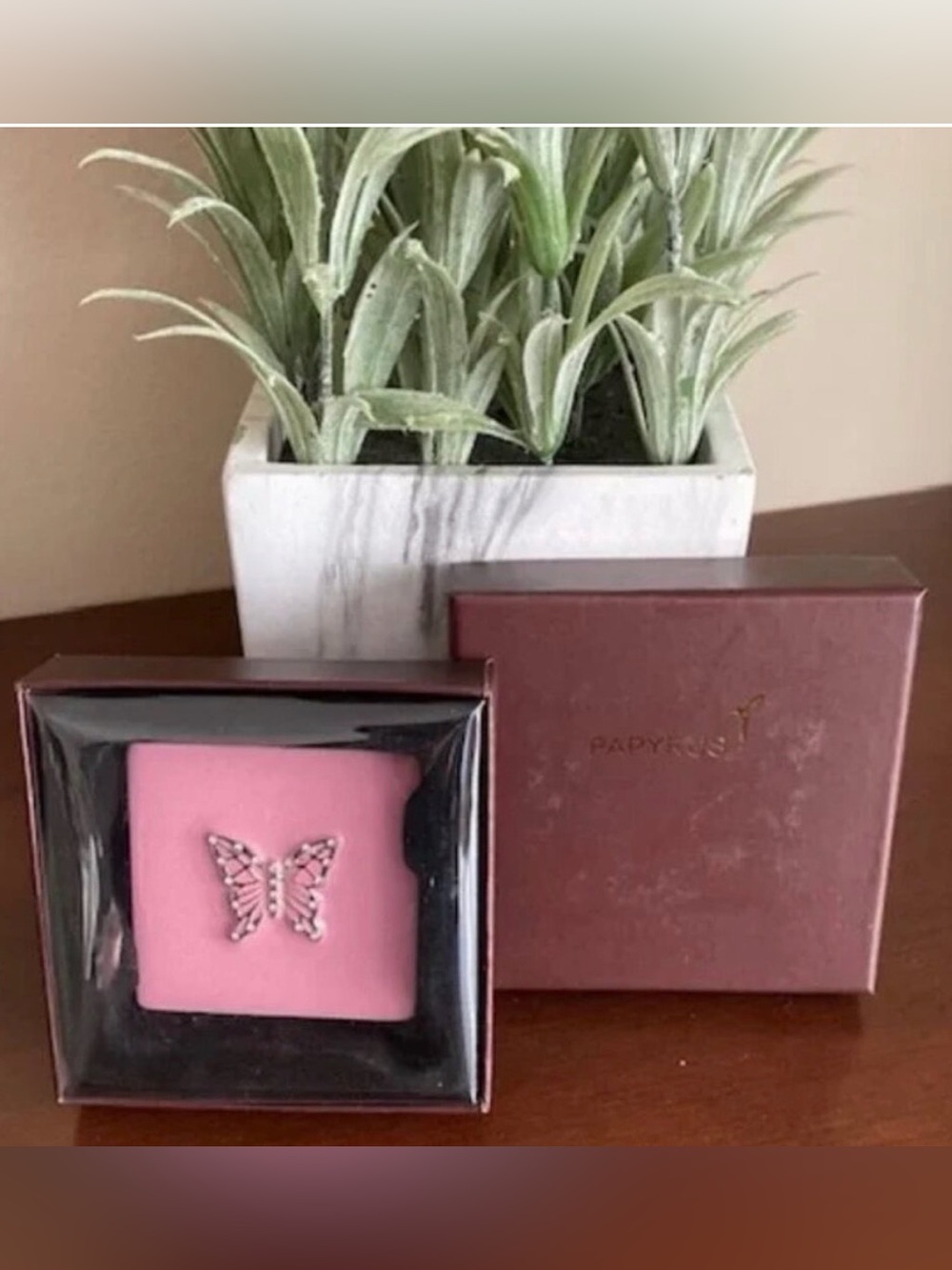 New in Box! Papyrus Pink Enamel Butterfly Mirror Compact